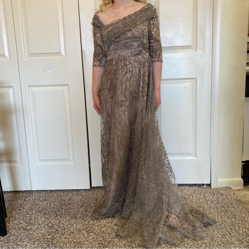 Kanwal Malik Moestaram Pakistani Indian Formal Wedding Dress Gold Brown Mocha - Picture 4 of 13